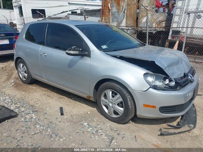 VOLKSWAGEN GOLF 2010