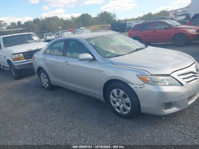 TOYOTA CAMRY 2011