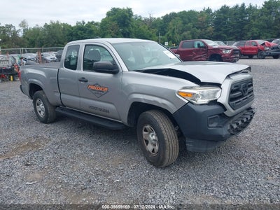 TOYOTA TACOMA 2017