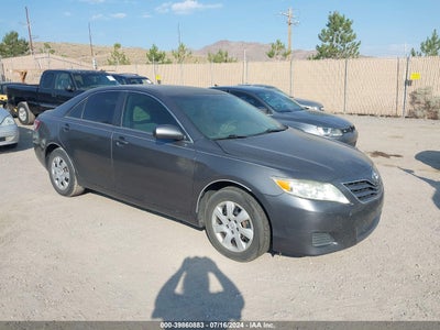TOYOTA CAMRY 2011