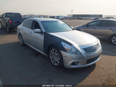 INFINITI JOURNEY 2010
