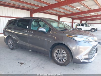 TOYOTA SIENNA 2023