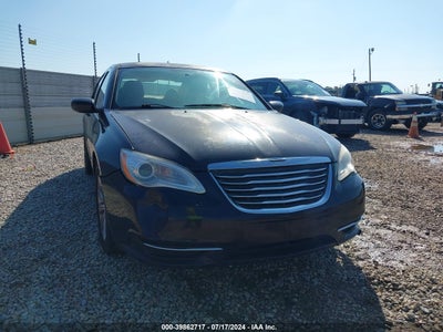 CHRYSLER 200 2014