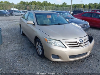 TOYOTA CAMRY 2011