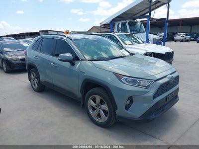 TOYOTA RAV4 XLE 2021