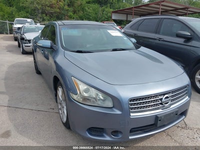 NISSAN MAXIMA 2011