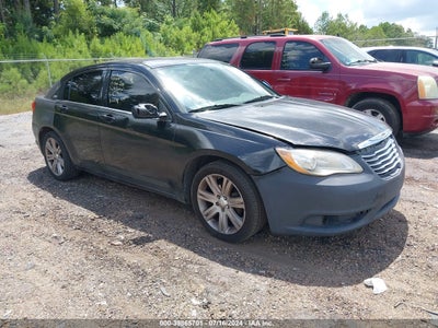 CHRYSLER 200 2013