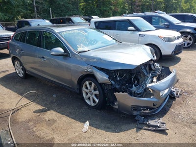 VOLVO V60 2016