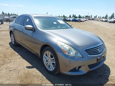 INFINITI G37 2011