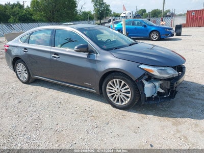 TOYOTA AVALON HYBRID 2015