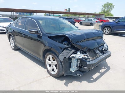 VOLKSWAGEN PASSAT 2014