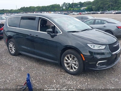 CHRYSLER PACIFICA 2023