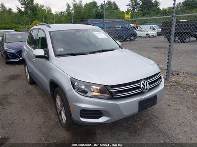 VOLKSWAGEN TIGUAN 2015