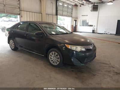 TOYOTA CAMRY 2014