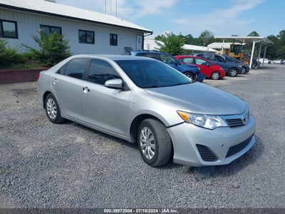 TOYOTA CAMRY 2012