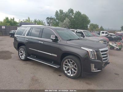 CADILLAC ESCALADE 2016