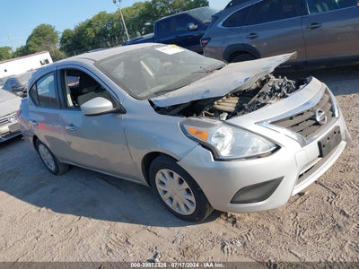 NISSAN VERSA 2016