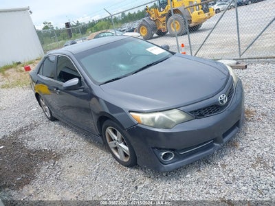 TOYOTA CAMRY 2014