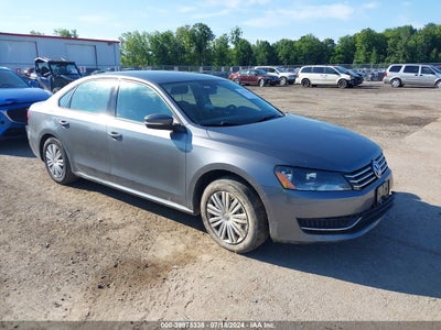 VOLKSWAGEN PASSAT 2015