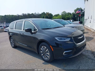 CHRYSLER PACIFICA HYBRID 2024