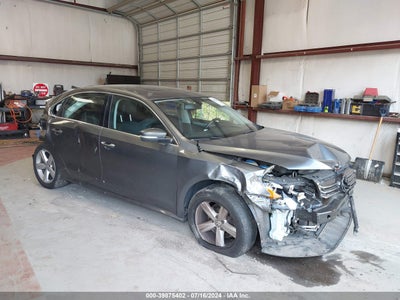 VOLKSWAGEN PASSAT 2013