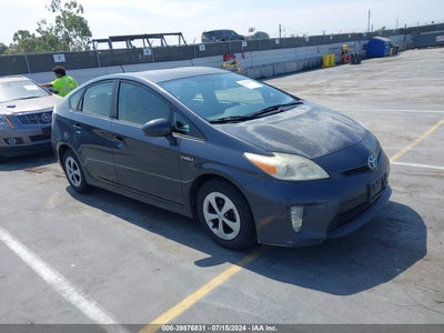 TOYOTA PRIUS 2012