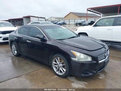 NISSAN MAXIMA 2012