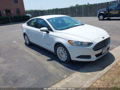 FORD FUSION HYBRID 2016