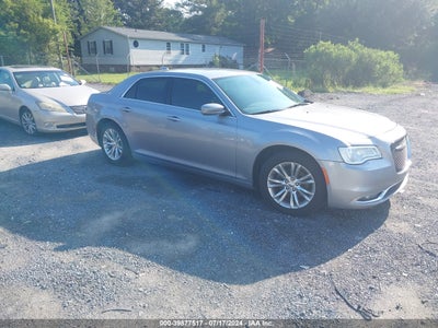 CHRYSLER 300 2017
