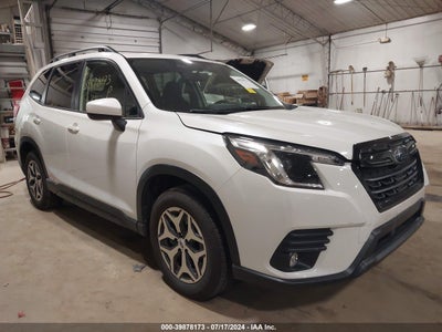 SUBARU FORESTER 2024