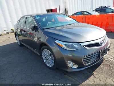 TOYOTA AVALON HYBRID 2015