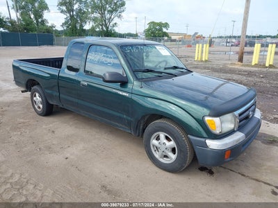 TOYOTA TACOMA 2000