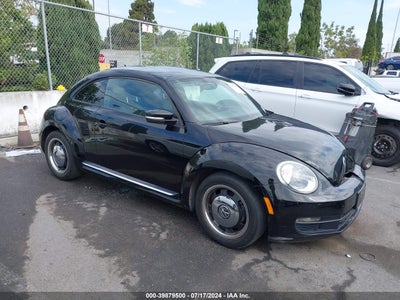 VOLKSWAGEN BEETLE 2012