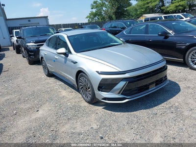 HYUNDAI SONATA HYBRID 2024