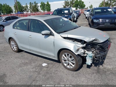 VOLKSWAGEN JETTA 2011