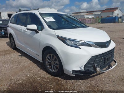 TOYOTA SIENNA 2021