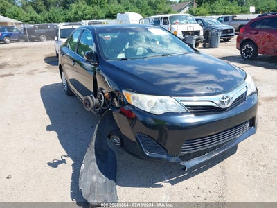 TOYOTA CAMRY 2012