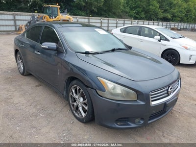 NISSAN MAXIMA 2013