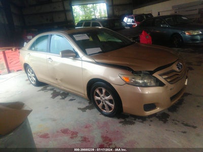 TOYOTA CAMRY 2011