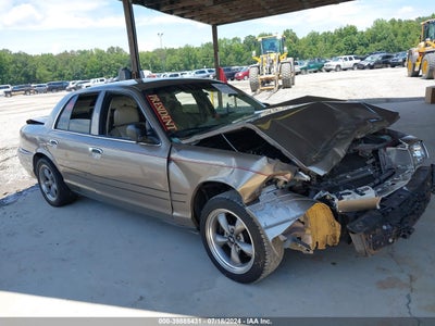 FORD CROWN VICTORIA 2006