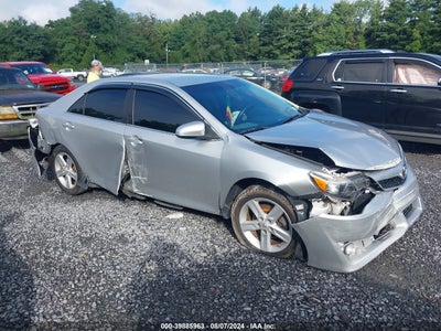 TOYOTA CAMRY 2012