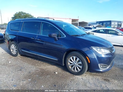 CHRYSLER PACIFICA 2018