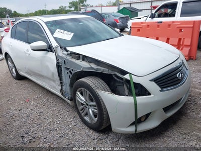INFINITI Q40 2015
