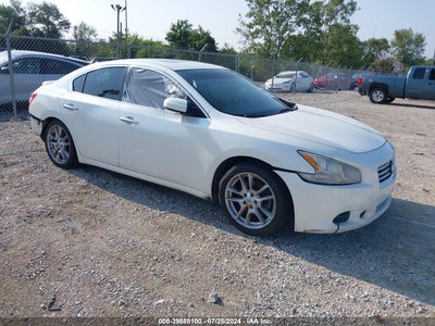 NISSAN MAXIMA 2014