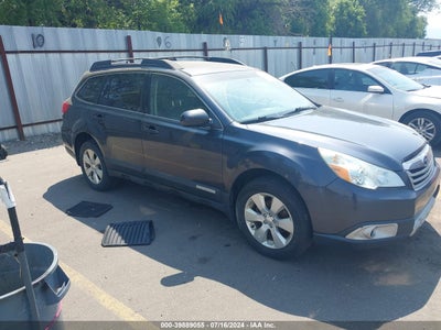 SUBARU OUTBACK 2011