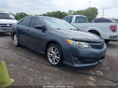 TOYOTA CAMRY 2012