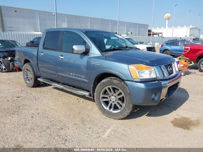 NISSAN TITAN 2011