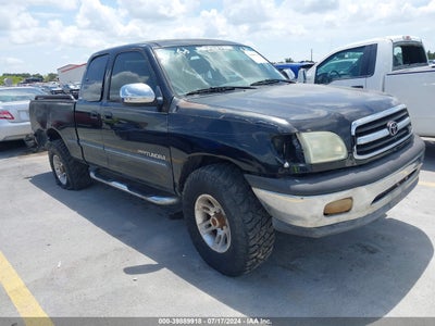 TOYOTA TUNDRA 2001