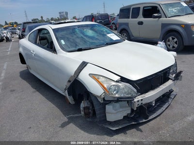 INFINITI G37 2010