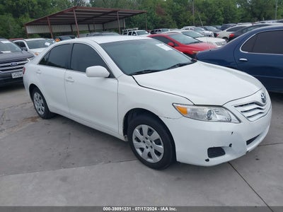 TOYOTA CAMRY 2011